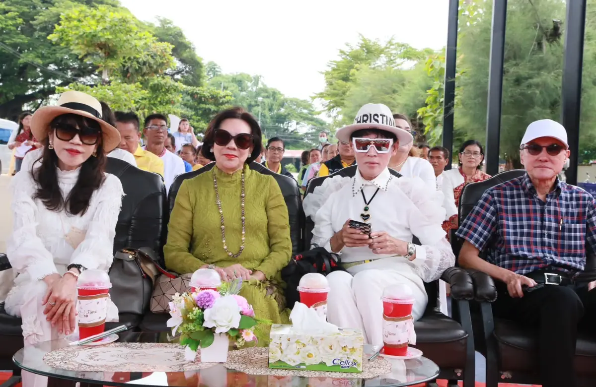 พิธีมอบโดมคลุมลานอเนกประสงค์
